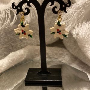 Poinsettia and Rhinestone Enamel Vintage Christmas pieced Earrings!